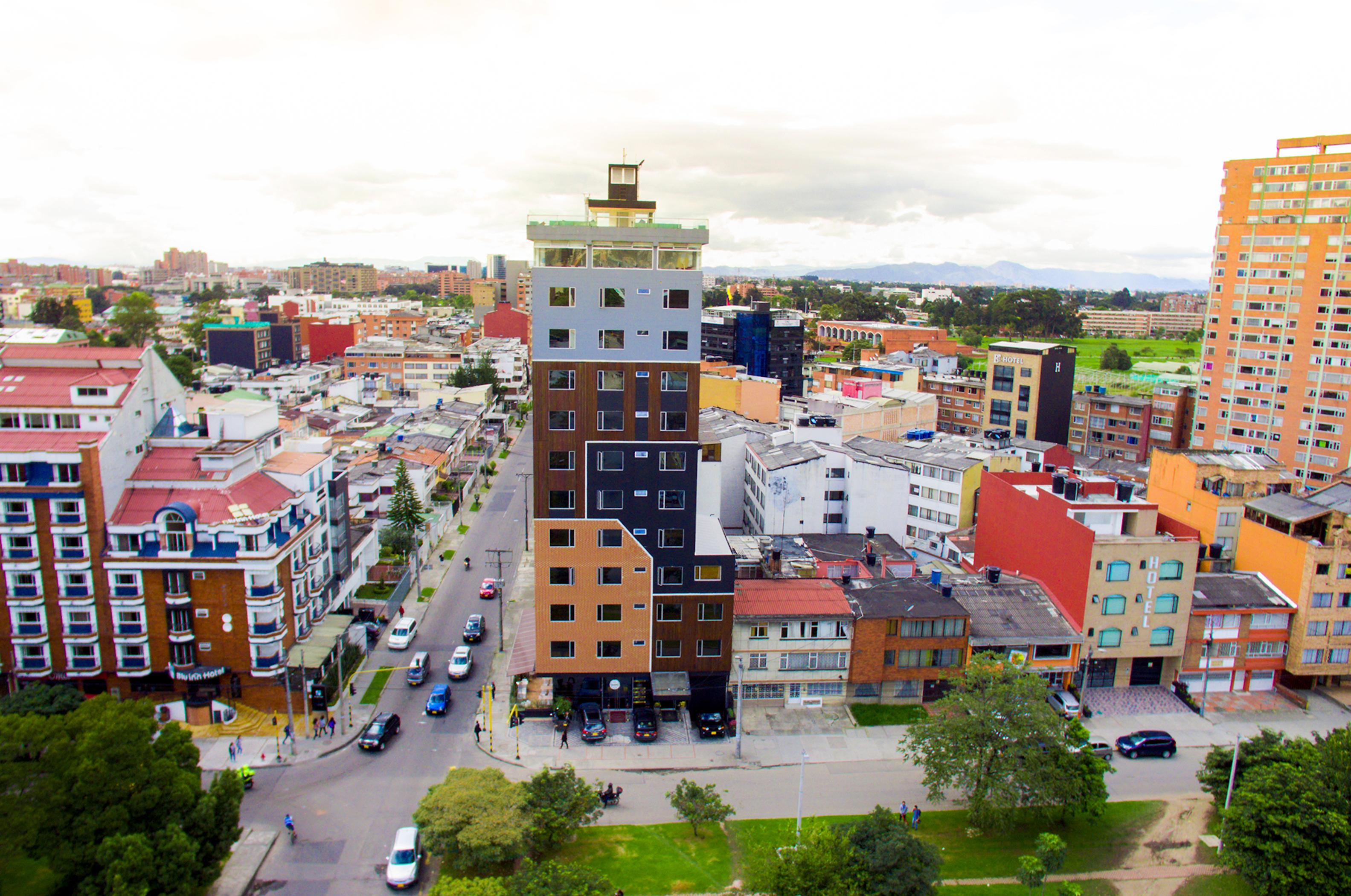 American Visa Tower Bogota