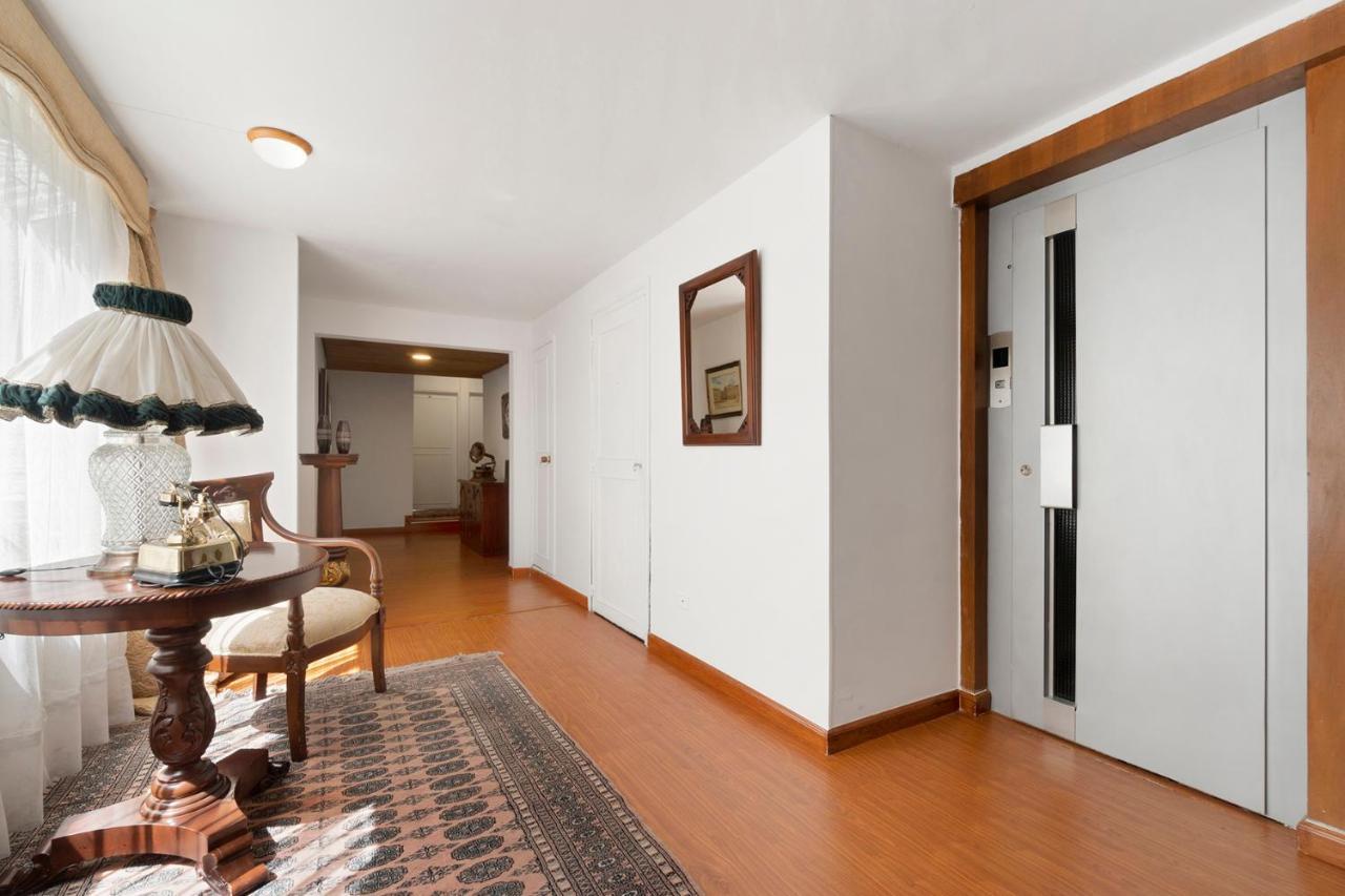 8 Amplia Bano Y Balcon Privado Unicentro Homestay Bogota