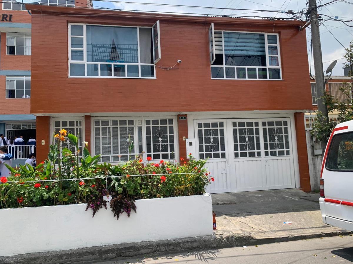 Acogedor Samuel Y Bella Apartment Bogota