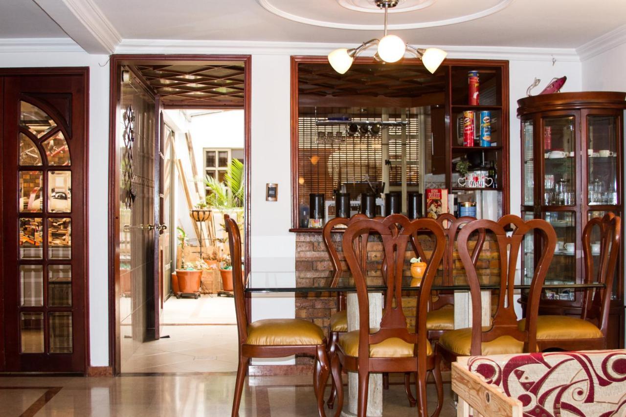 D'lujo Bed & Breakfast