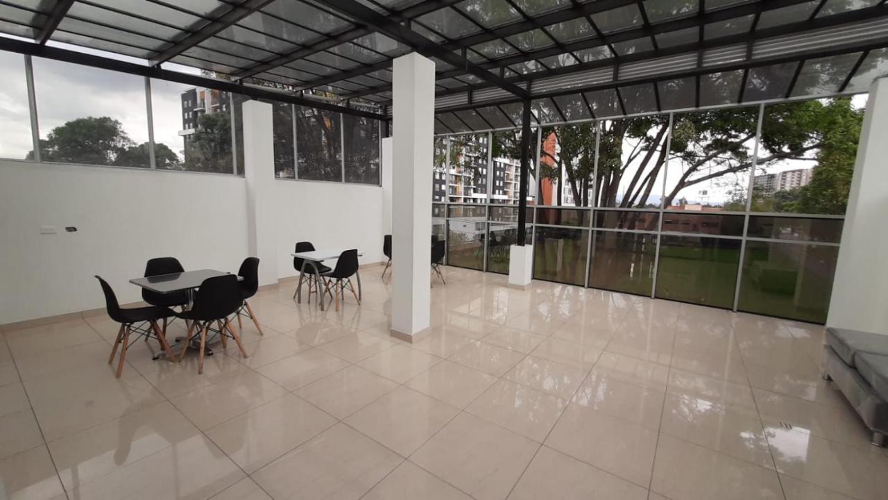 Apartasuites Aaa Modelia Bogota