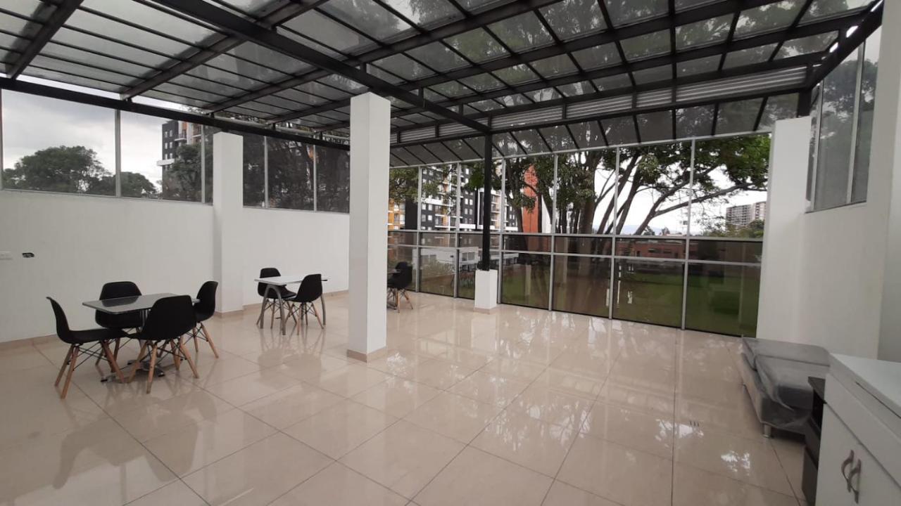 Apartasuites Aaa Modelia Bogota