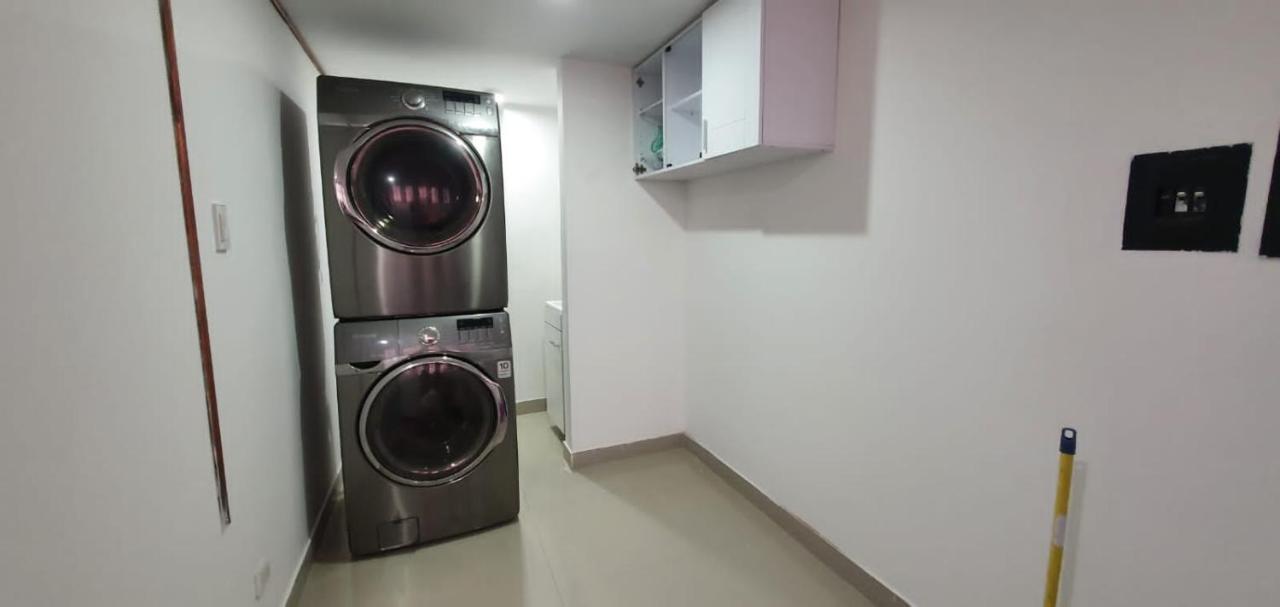 Amplio Y Comodo Apartamento En Chico Calle 100 Apartment Bogota