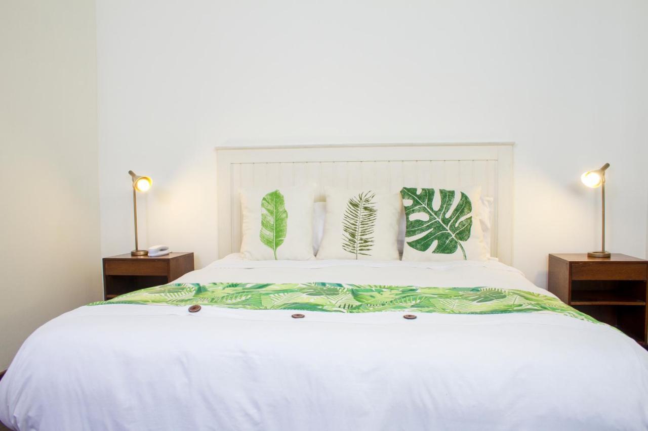 Casa De La Vega 4*