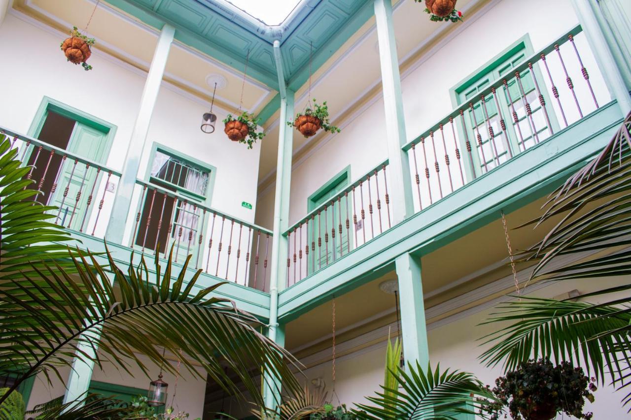 Casa De La Vega Hotel 4*