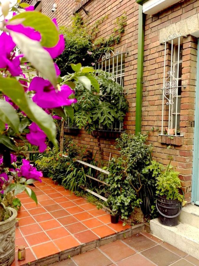 Om Hospedaje Bogota