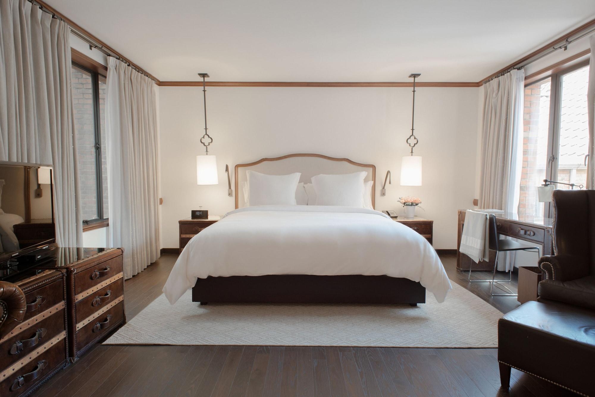 Four Seasons Casa Medina