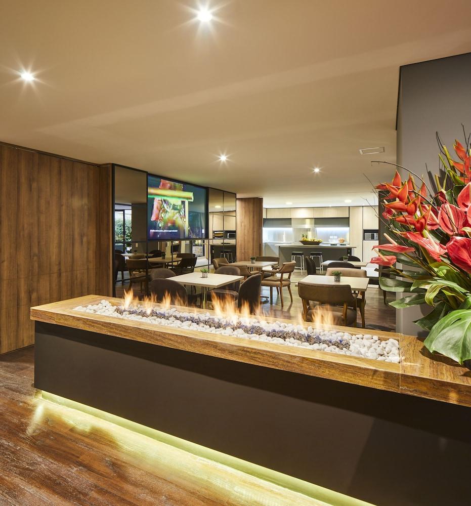 Nico Apartasuites Hotel 4*