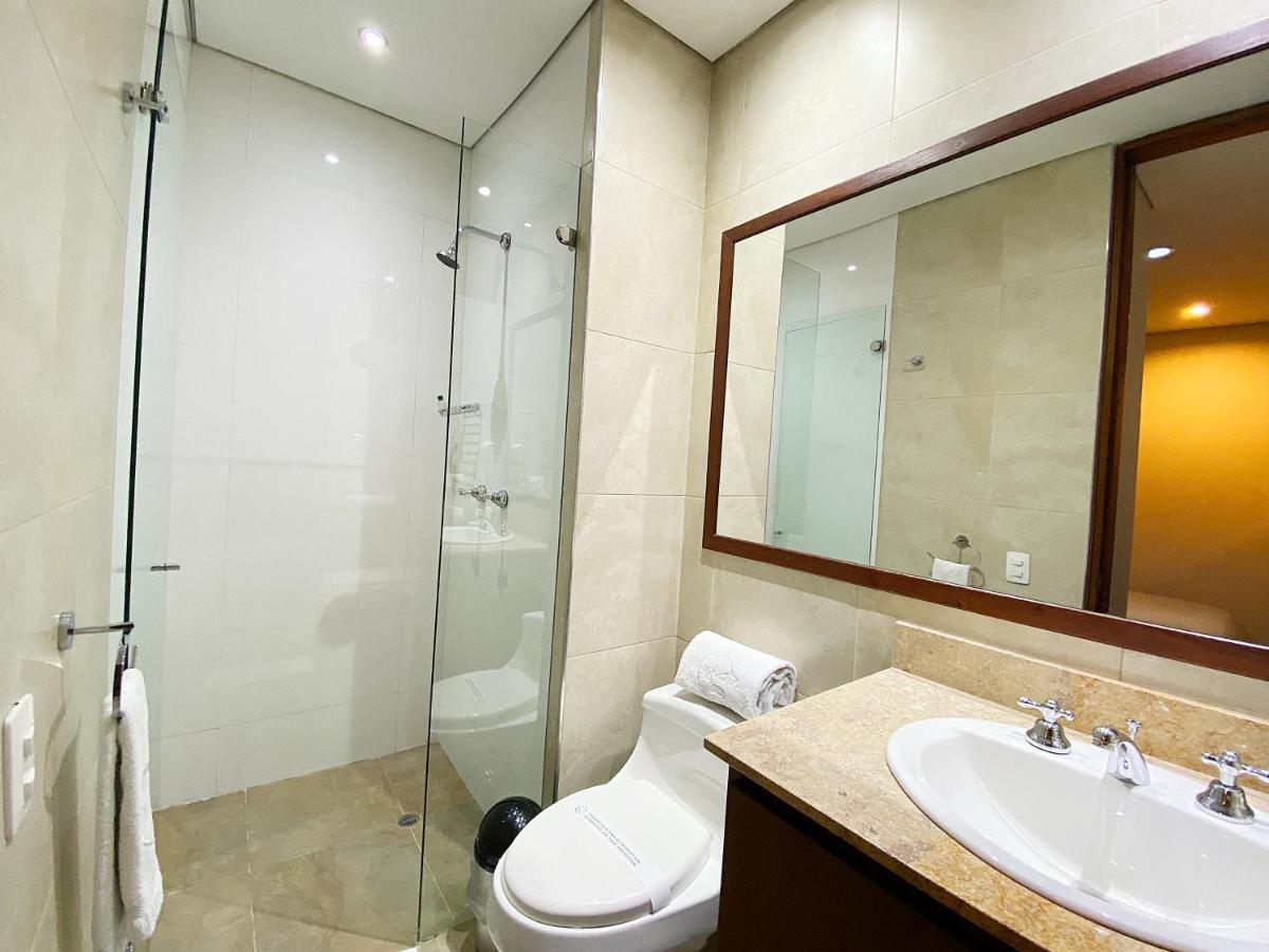 Apartasuites Bellhouse Aparthotel