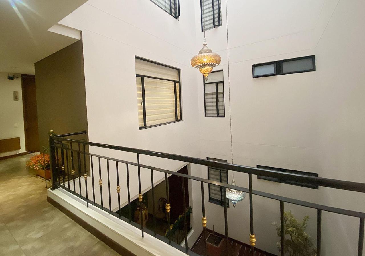 Apartasuites Bellhouse Aparthotel *