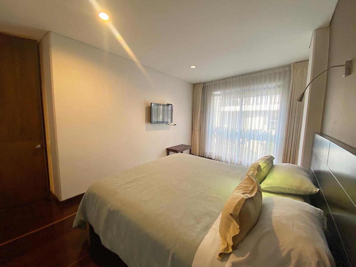 Apartasuites Bellhouse Aparthotel *