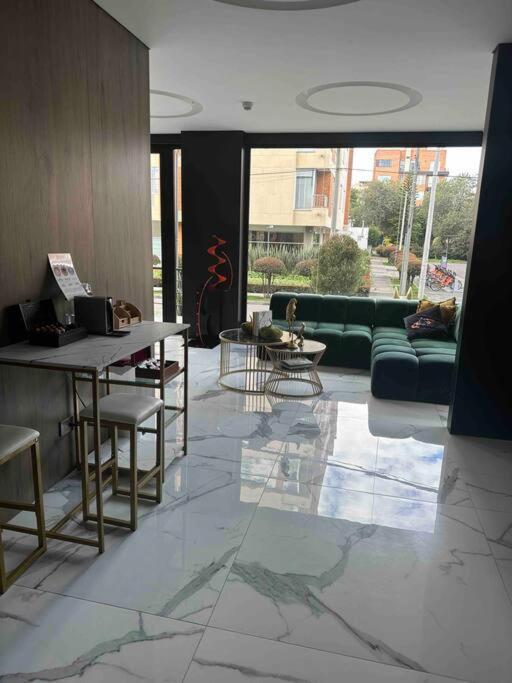 Apartamento Completo Totalmente Dotado, Cama King * Bogota