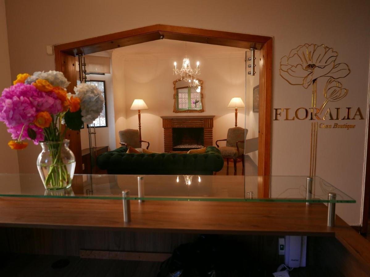 Floralia Casa Boutique Acomodação com café da manhã  *