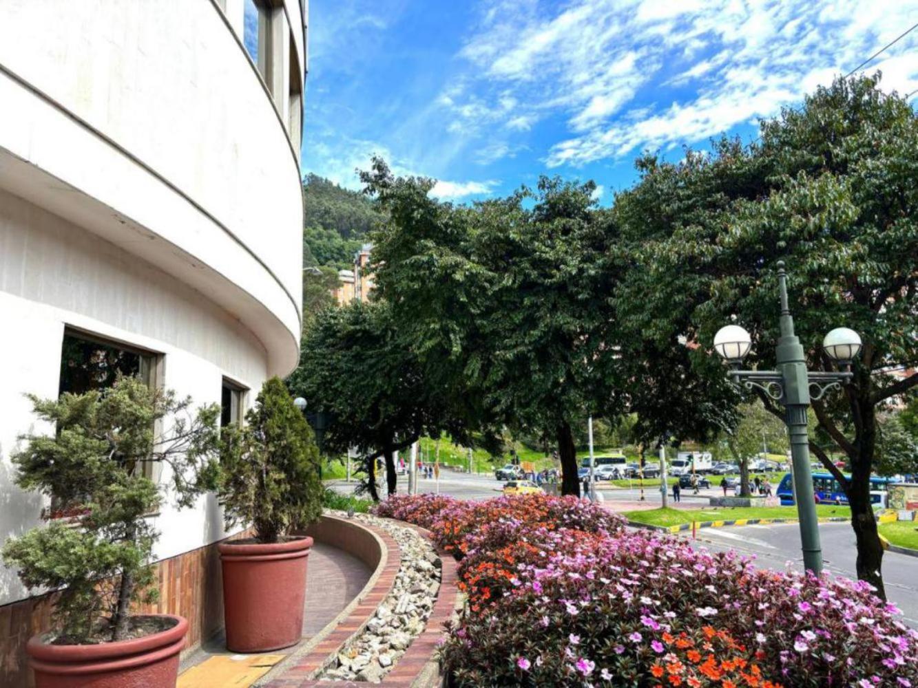 Regency Usaquen 4*