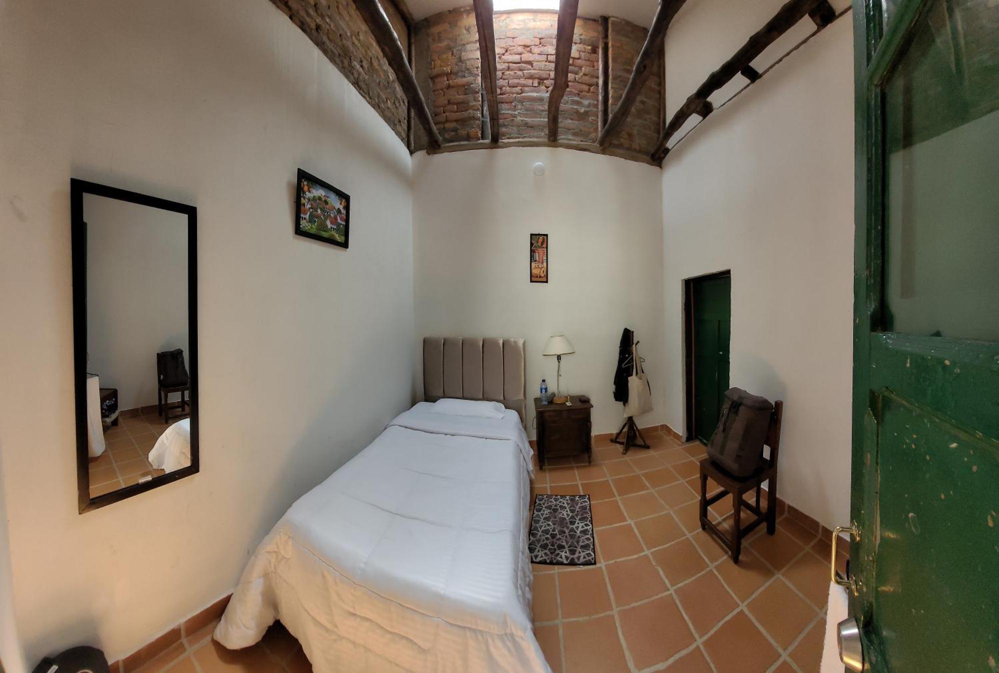 Casa De Lourdes - La Candelaria * Bogota