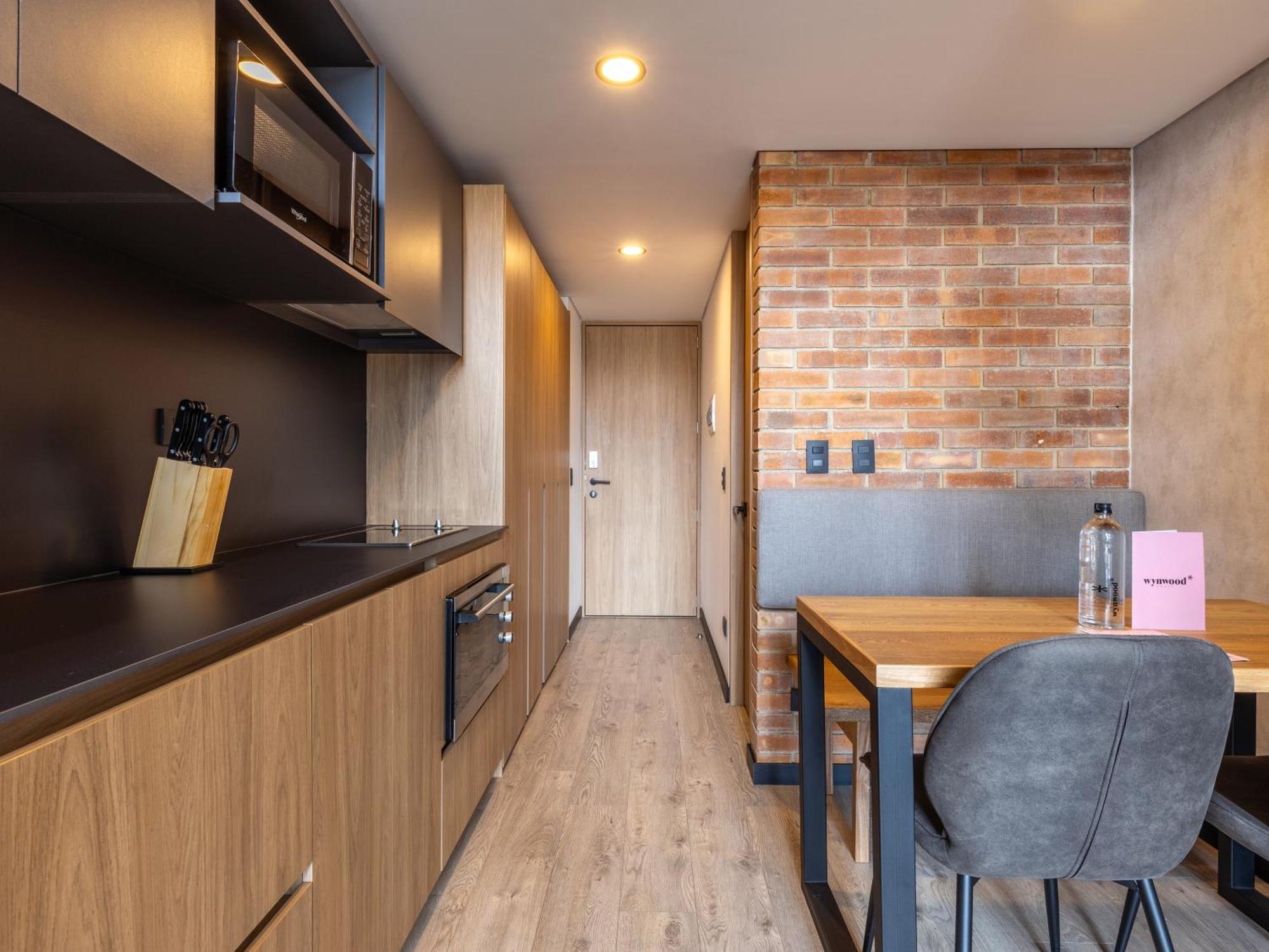 Wynwood House Stylish Loft In El Polo Modern & Aparthotel