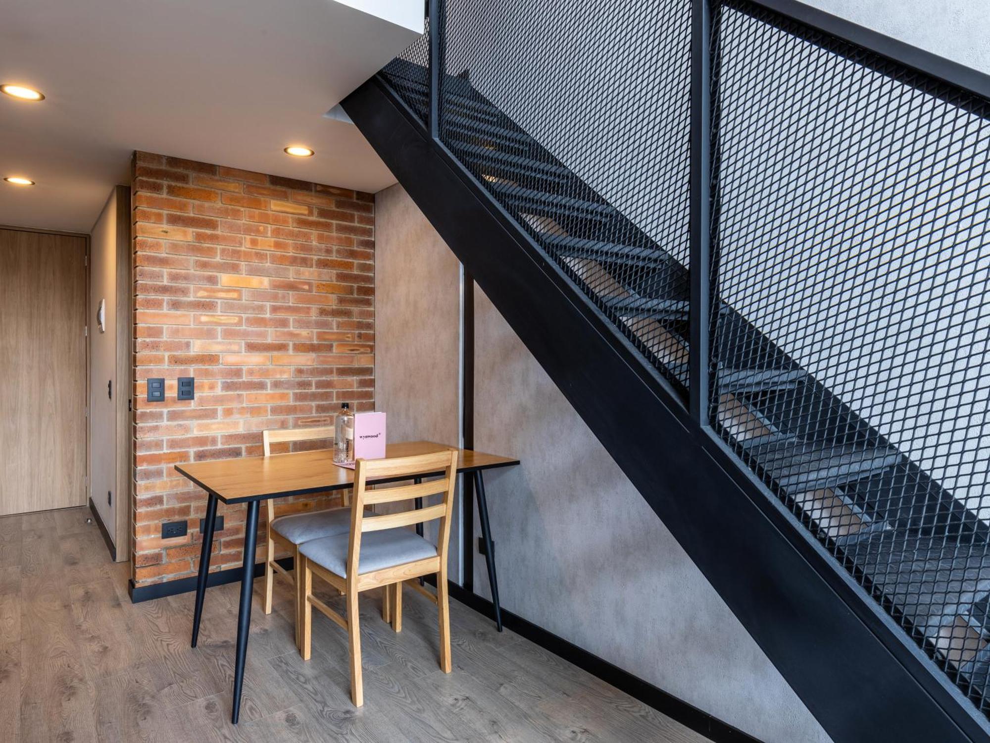 Wynwood House Stylish Loft In El Polo Modern & Aparthotel