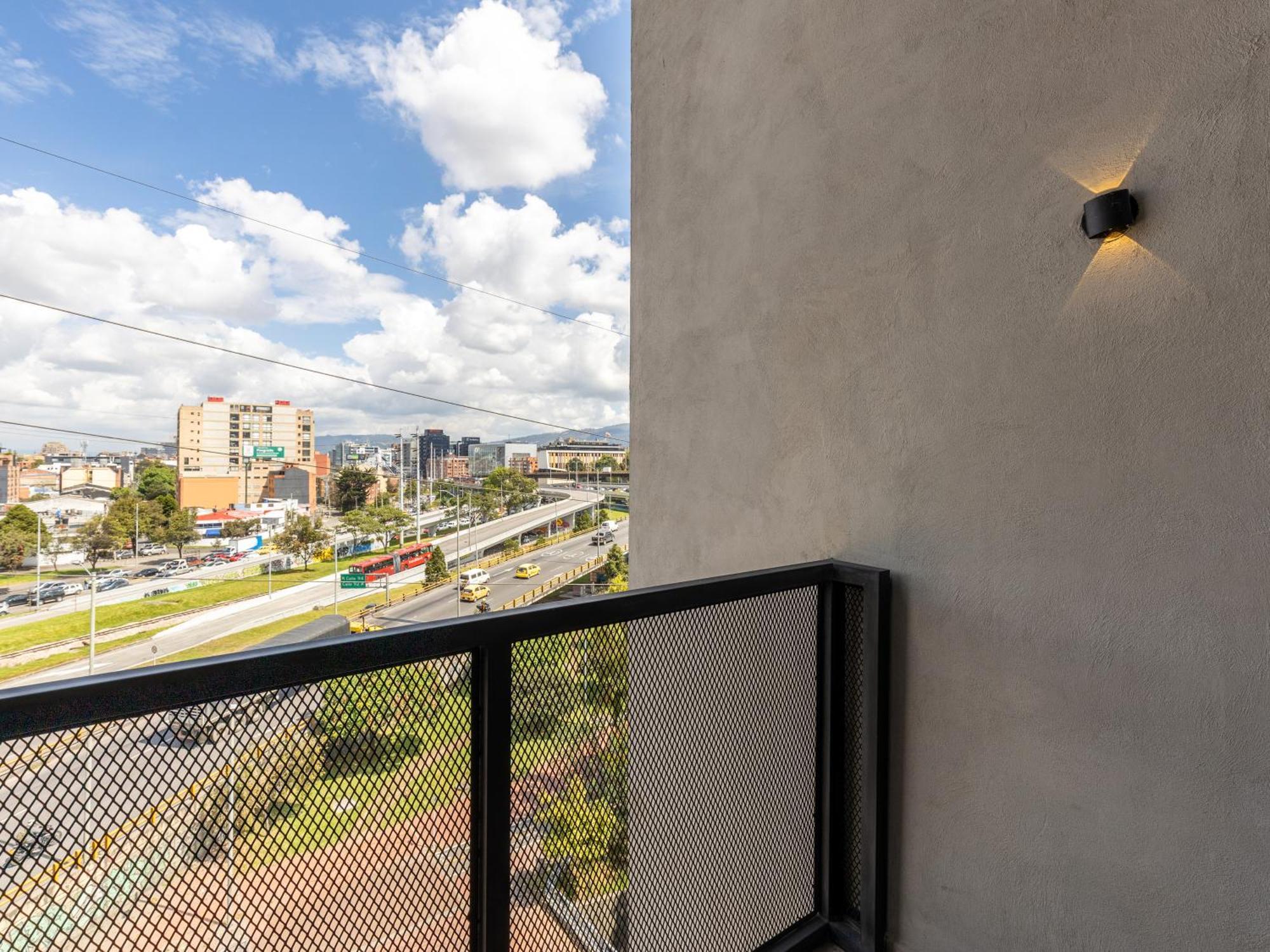 Wynwood House Stylish Loft In El Polo Modern & *