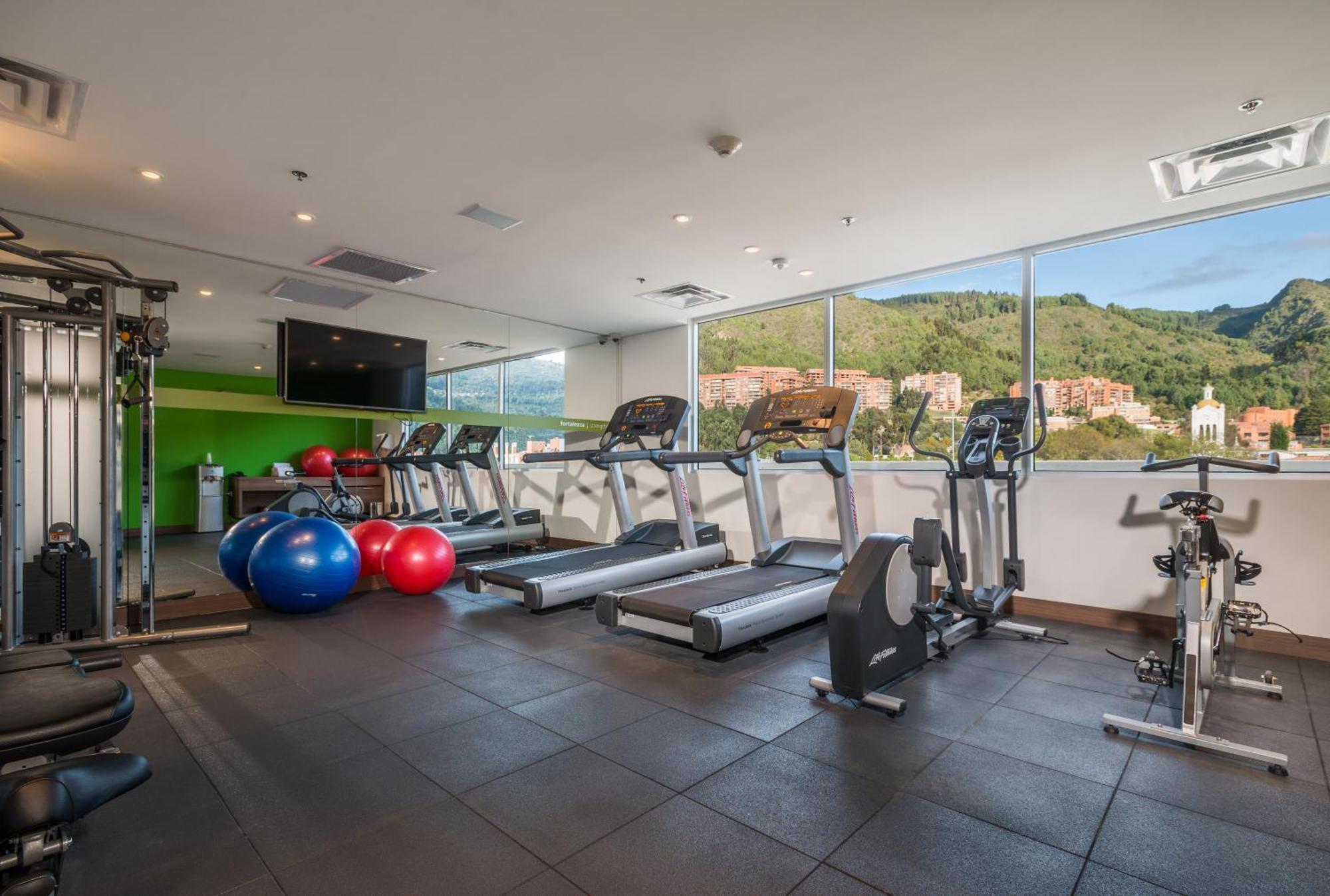 Hampton By Hilton Usaquen Bogota