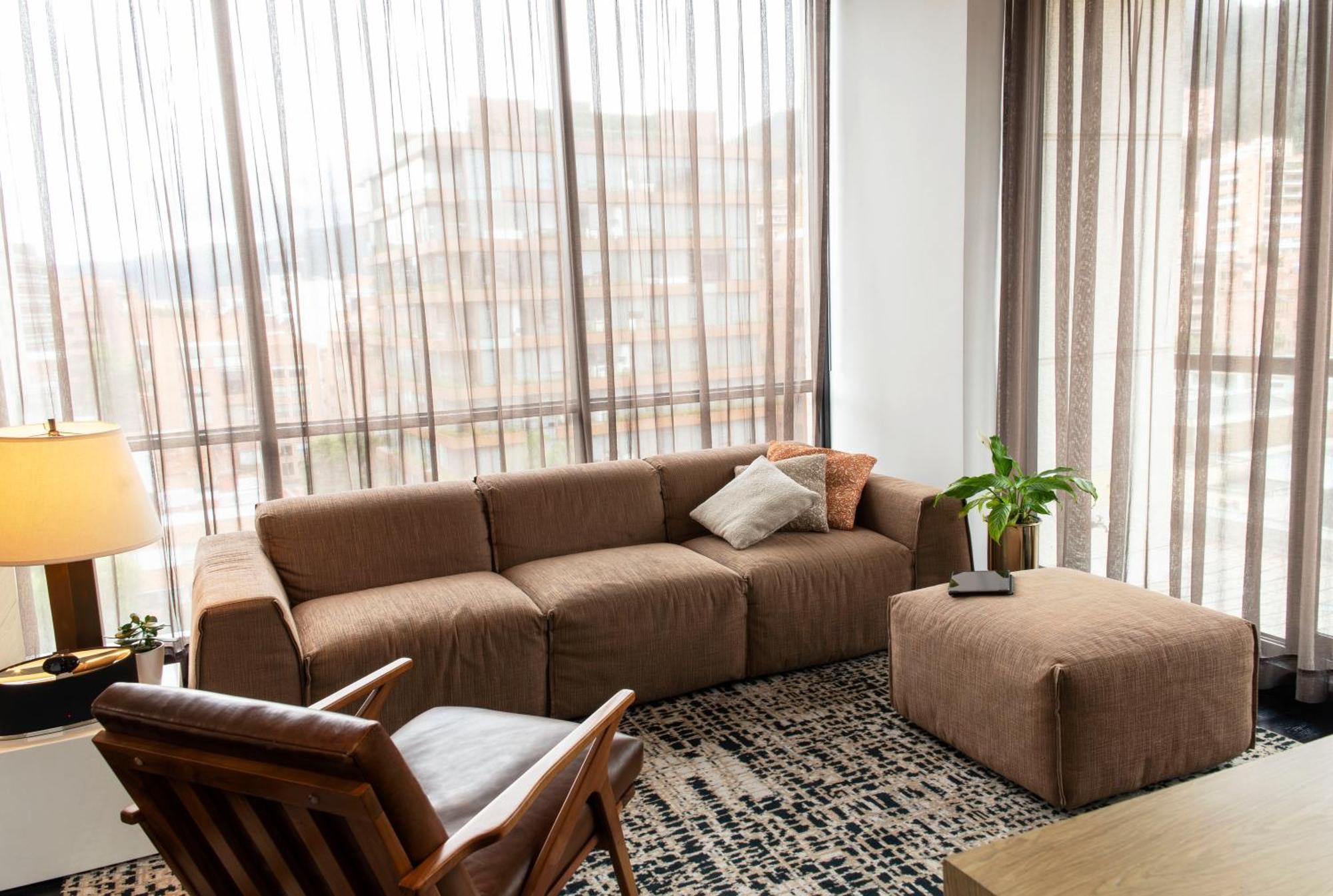 8010 Urban Living- Luxury Experience Aparthotel