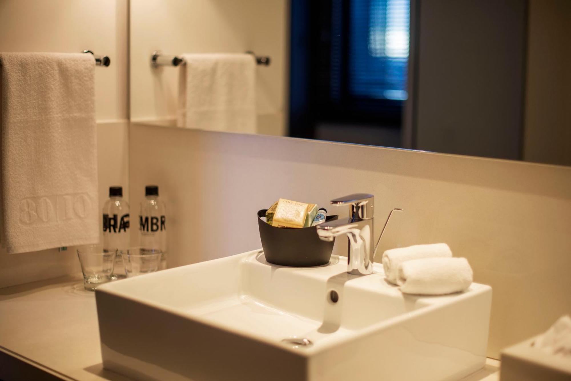 Aparthotel 8010 Urban Living- Luxury Experience Bogota