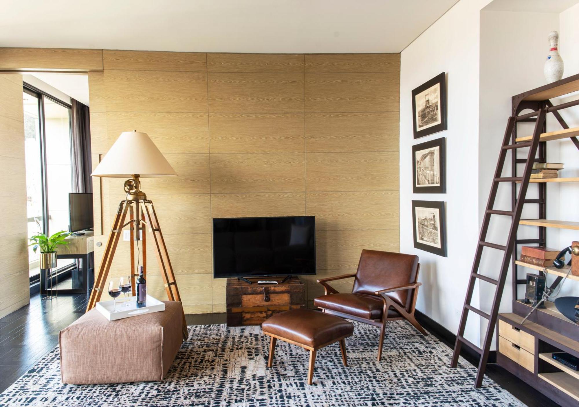 Aparthotel 8010 Urban Living- Luxury Experience 5*
