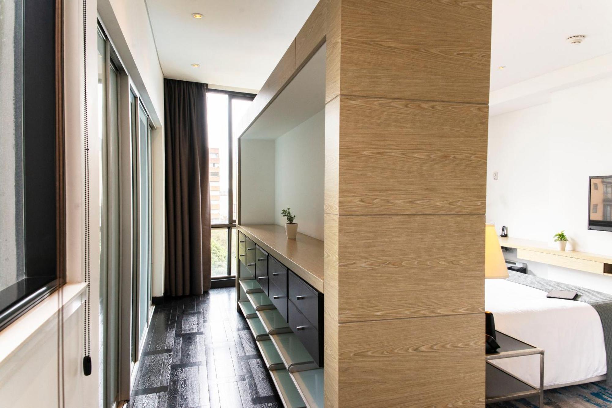 Aparthotel 8010 Urban Living- Luxury Experience 5*