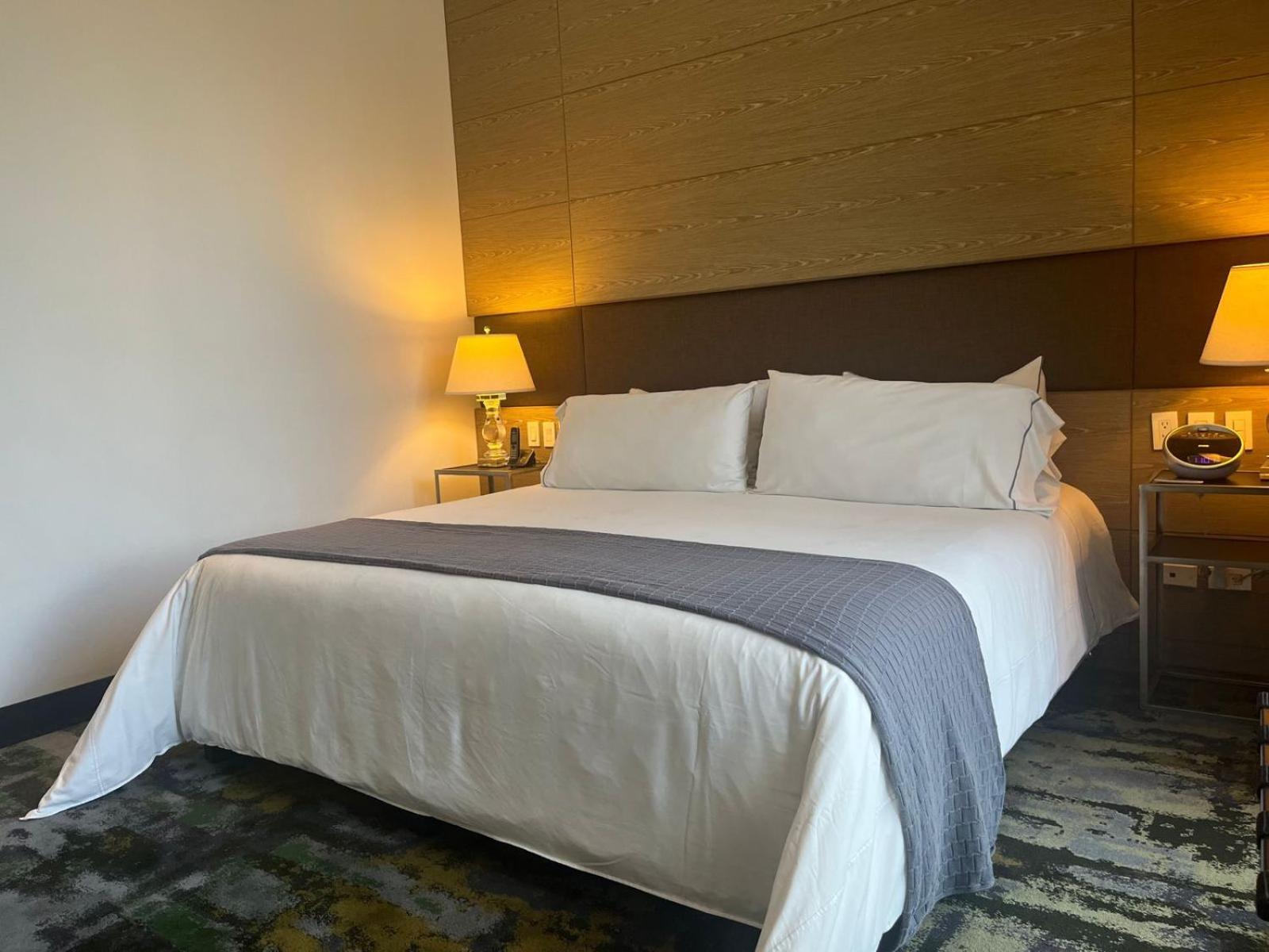 Aparthotel 8010 Urban Living- Luxury Experience