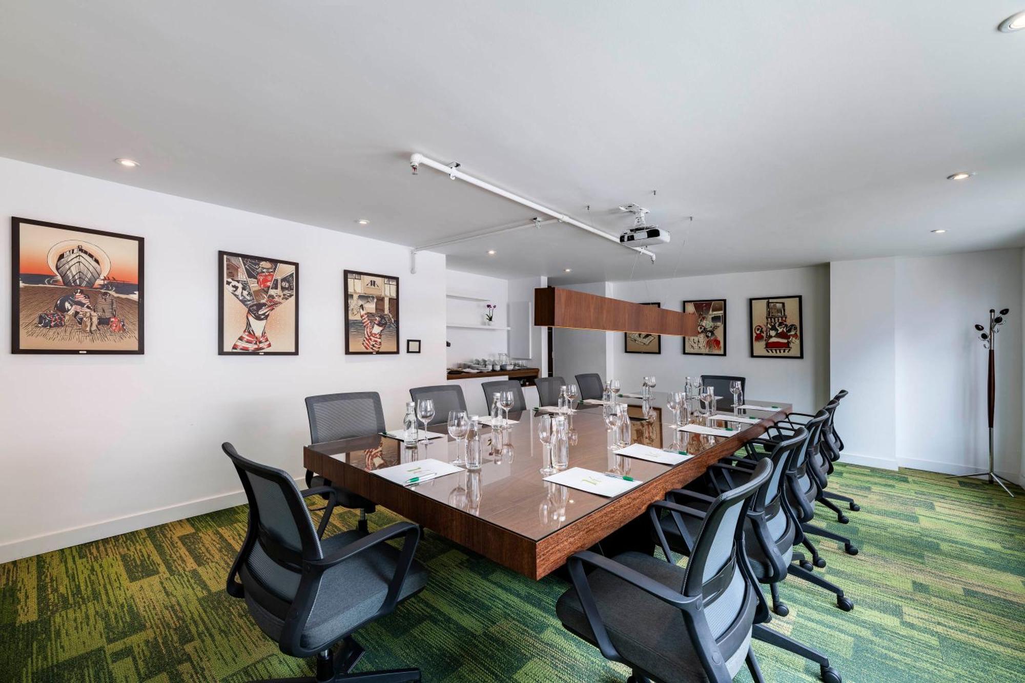By Vilar America Aparthotel Bogota