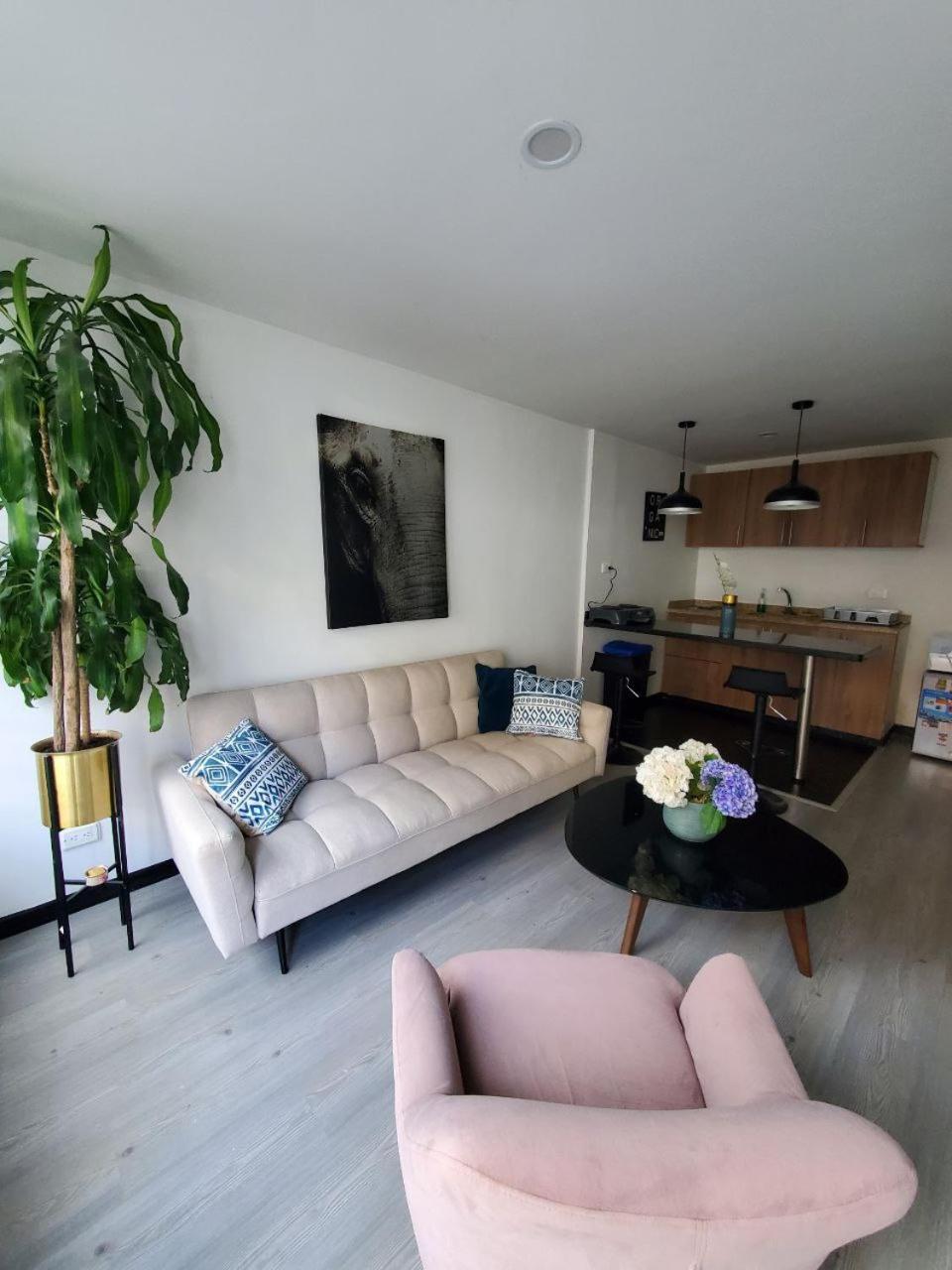 Apartment 4 Cedritos Completo *