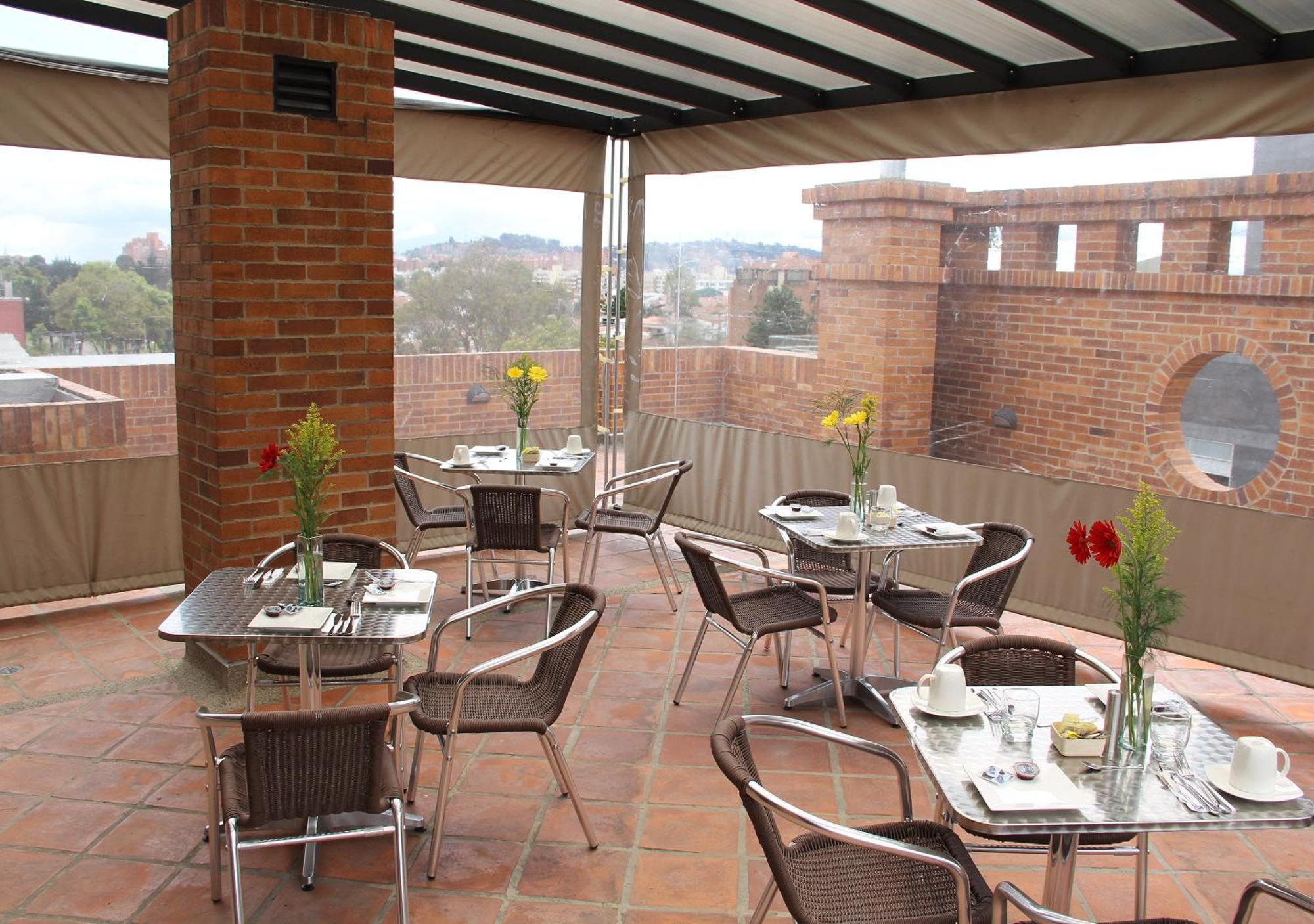 Aparthotel Apartasuites Bellhouse