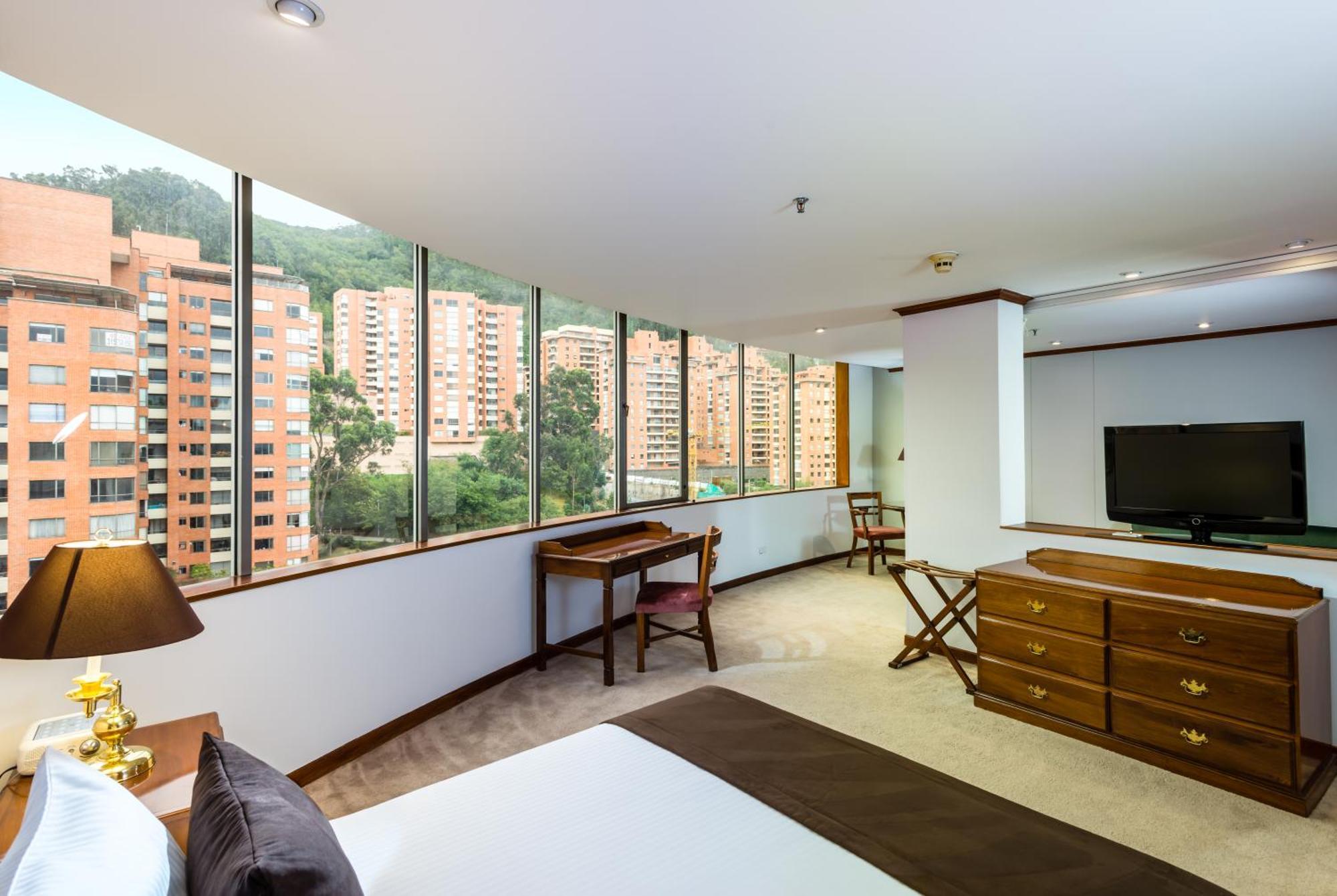 Regency Usaquen 4*