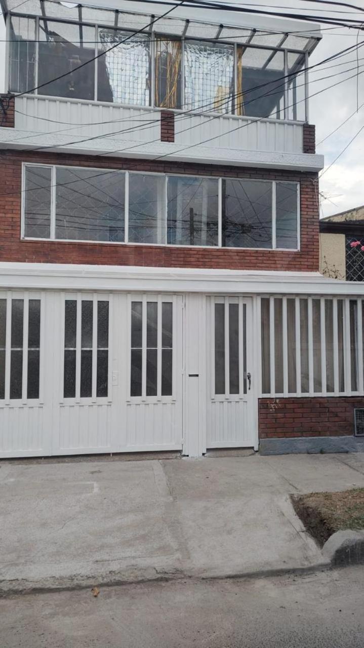 Flia Moyano Homestay Bogota