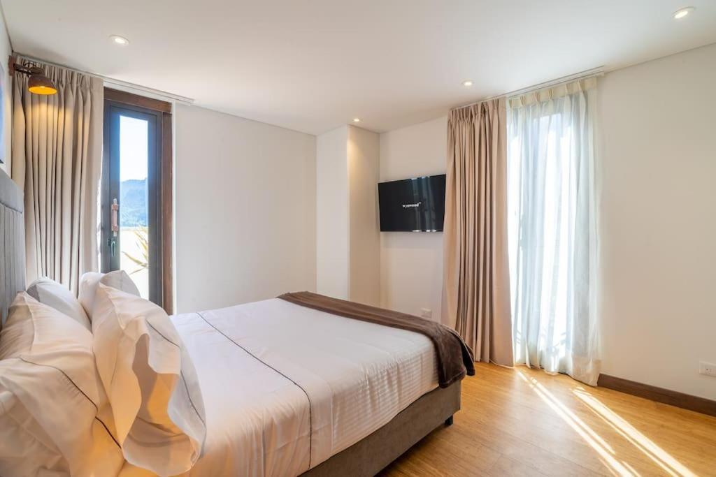 Apartment Stylish 2 Masters With Patio And View *