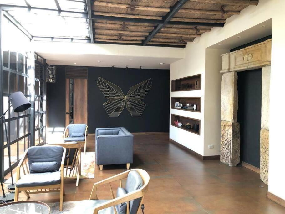 Stylish 2 Masters With Patio And View * Bogota