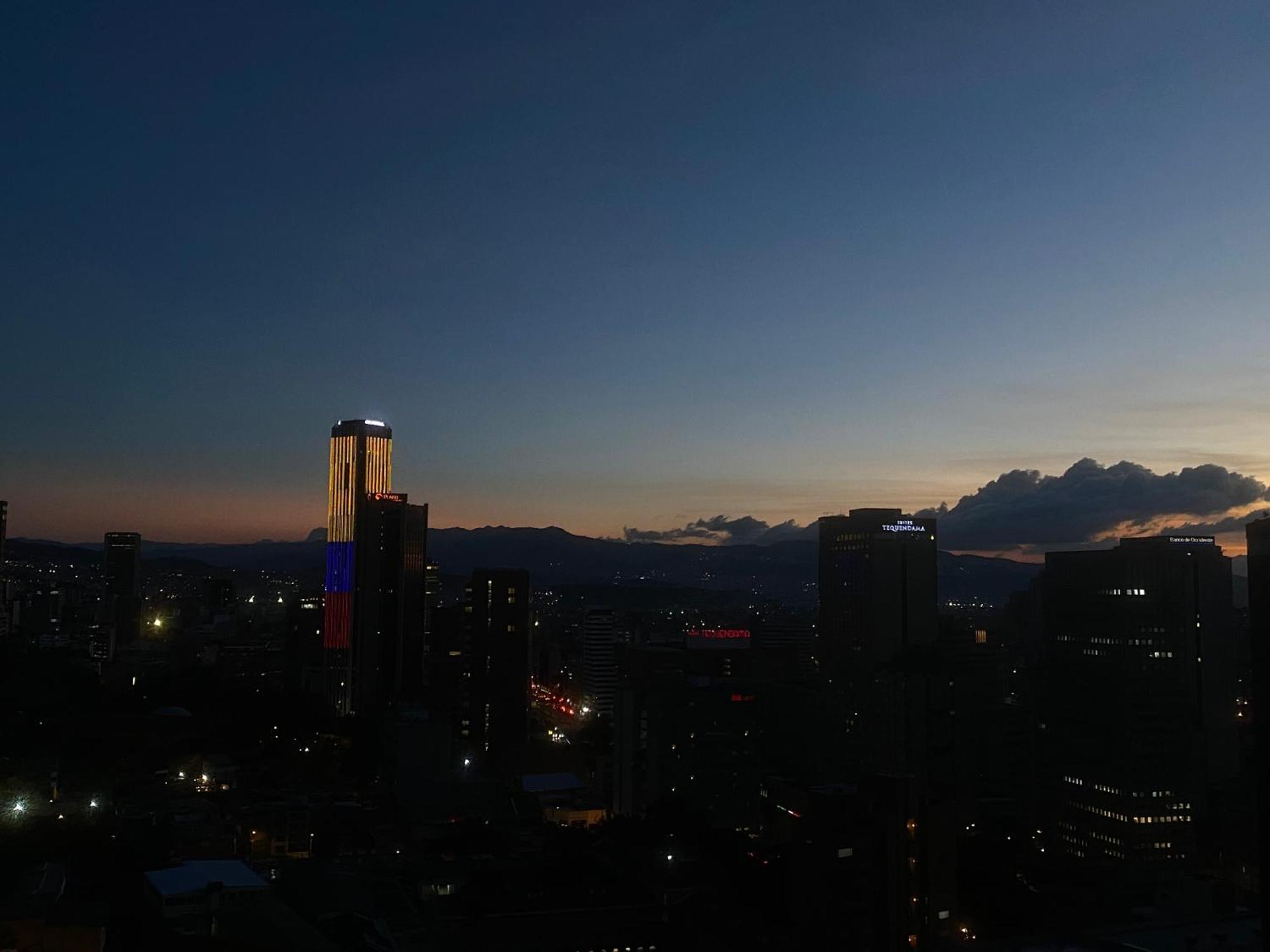 Loft Vibrante En Centro Internacional Apartment Bogota