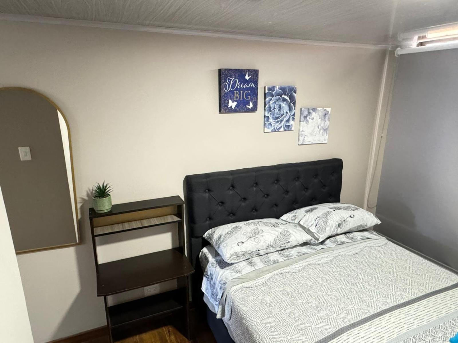 Guest house Gato Neon Bogota