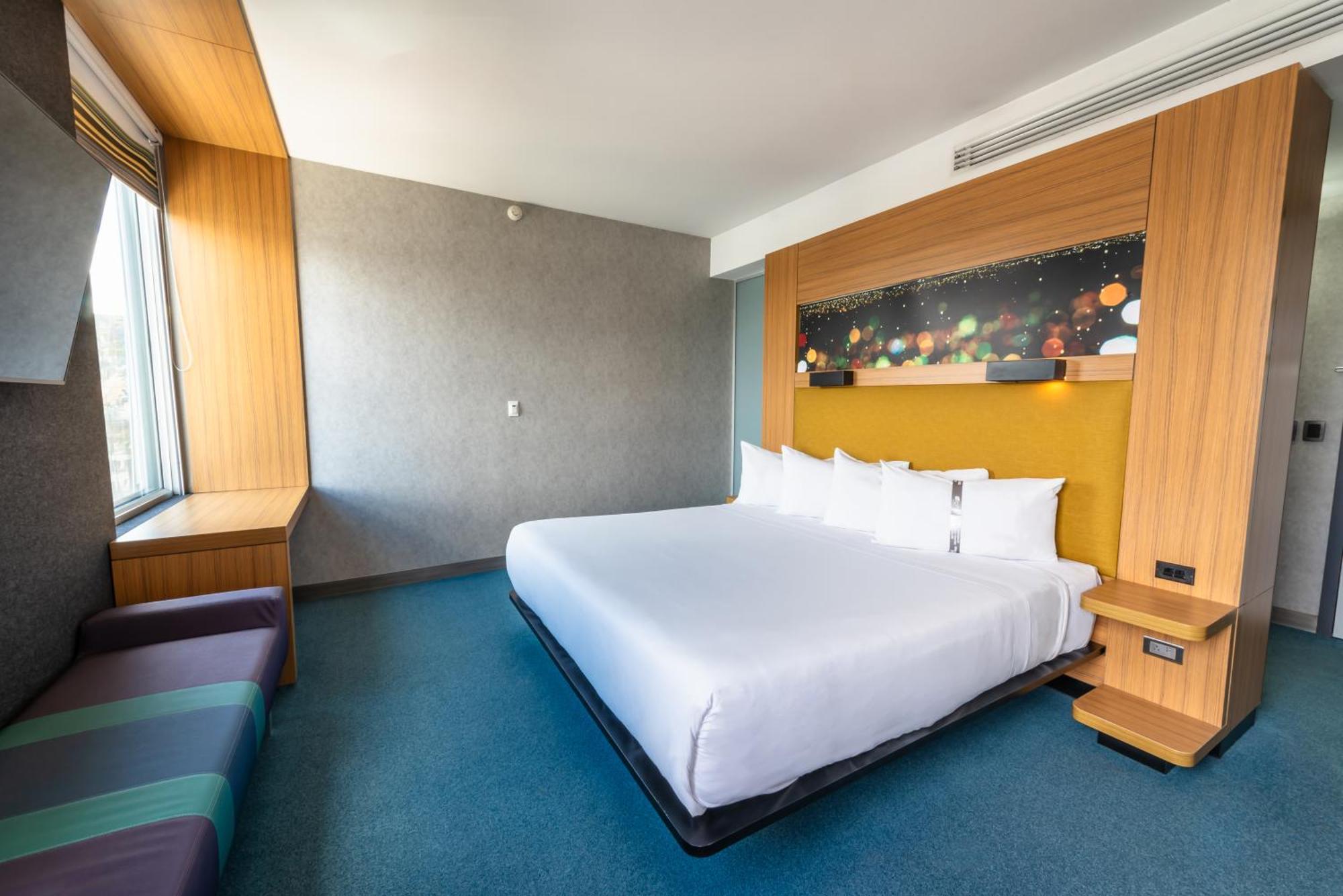 Aloft Airport Hotel Bogota