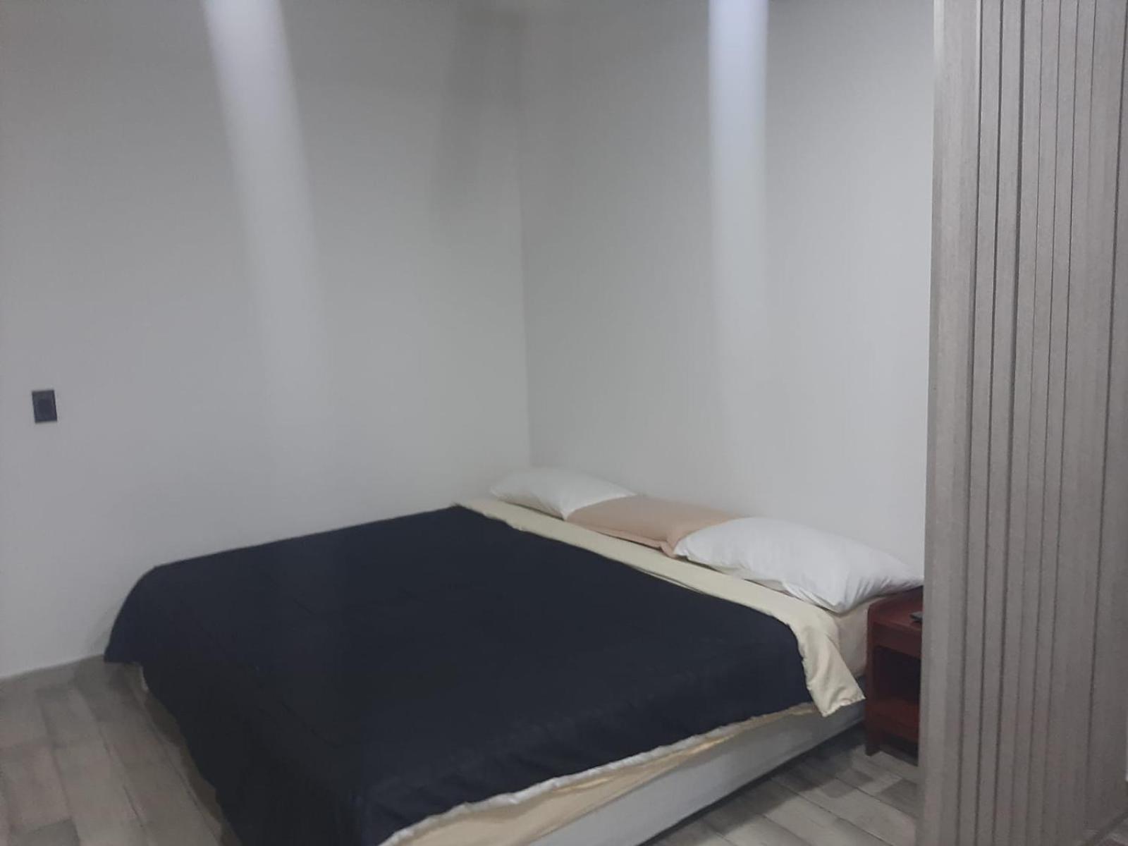 Sector De Corferias , Y , A 10 Cuadras Embajada Americana , Cerca Al , G 12 , Universidad Nacional , Aeropuerto A 2 Cuadras Estacion Ciudad Universitaria Marque-tresdiecisietecincoveintisieteveintiseistreintayuno Hotel