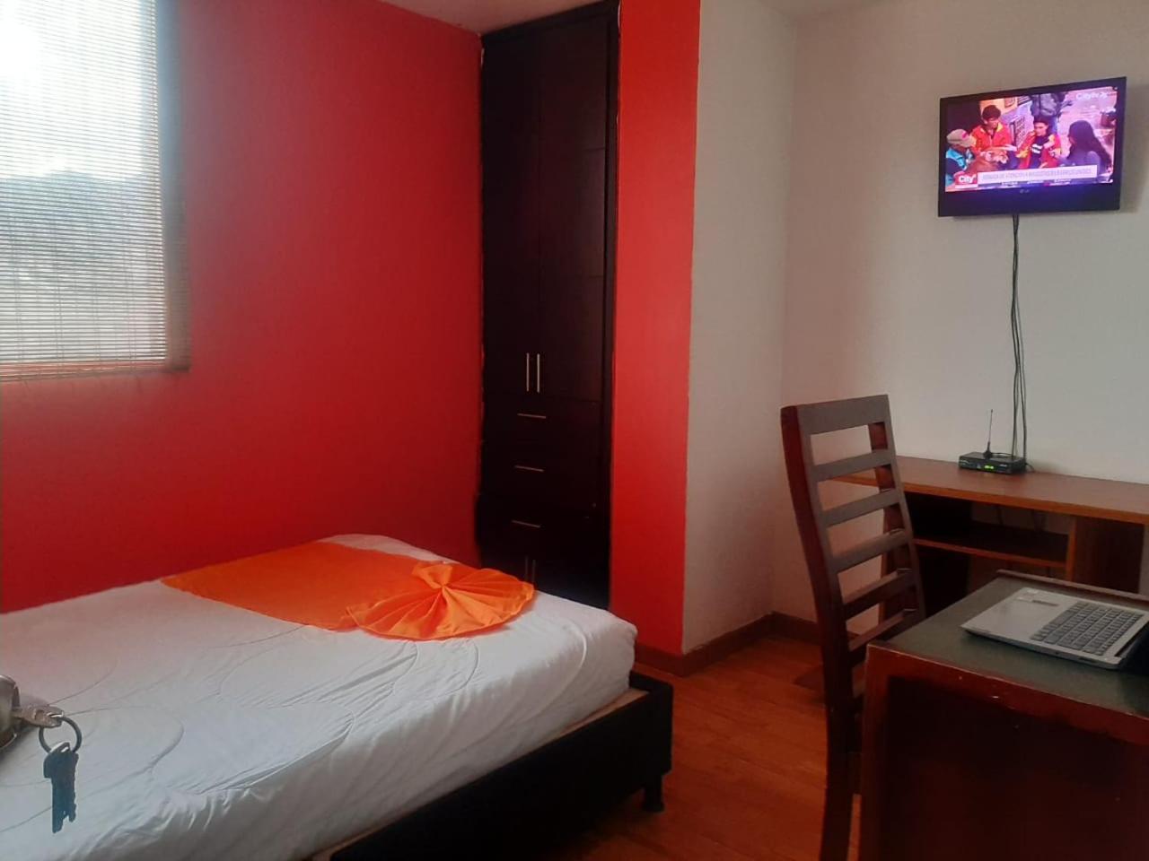 Sector De Corferias , Y , A 10 Cuadras Embajada Americana , Cerca Al , G 12 , Universidad Nacional , Aeropuerto A 2 Cuadras Estacion Ciudad Universitaria Marque-tresdiecisietecincoveintisieteveintiseistreintayuno