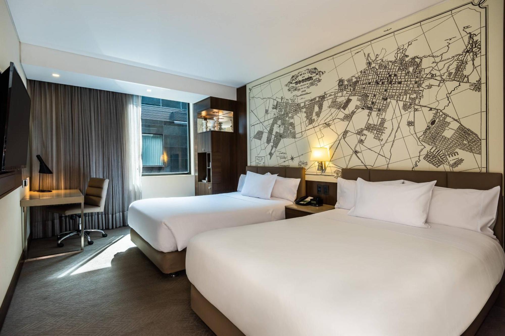 Courtyard By Marriott Airport