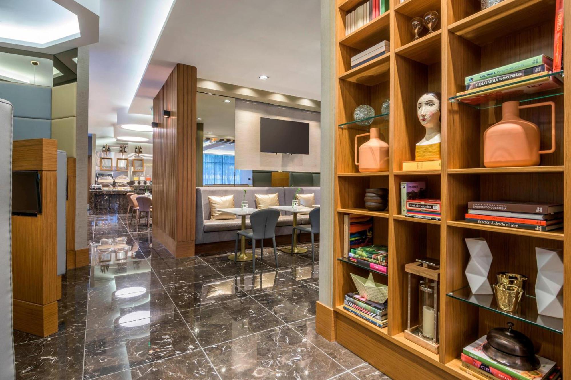 Courtyard By Marriott Airport Hotel Bogota