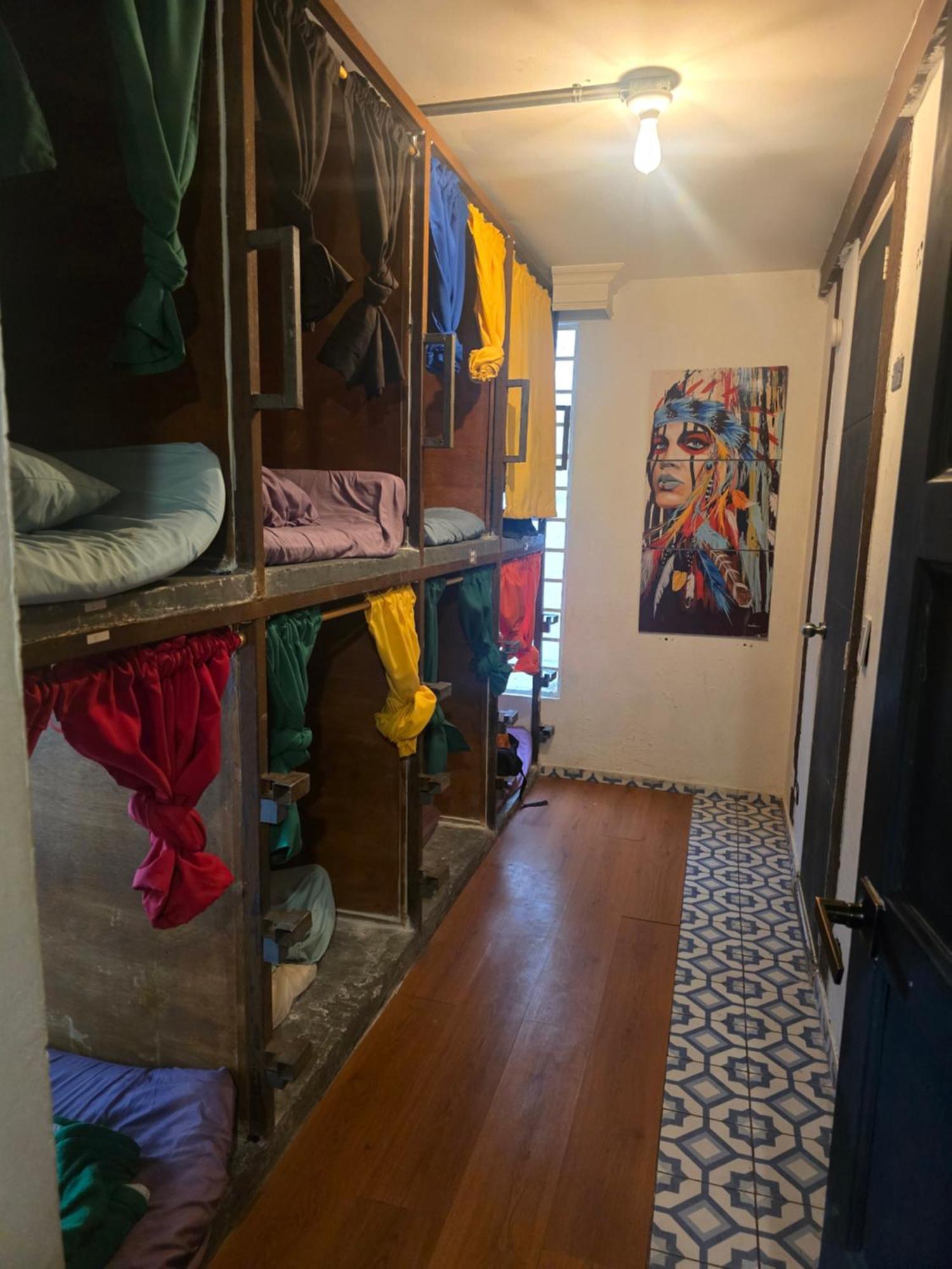 Portelli Hostal-zona G Para Extranjeros Hostel Bogota