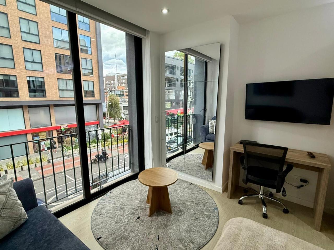 Loft Street 77 Apartment *