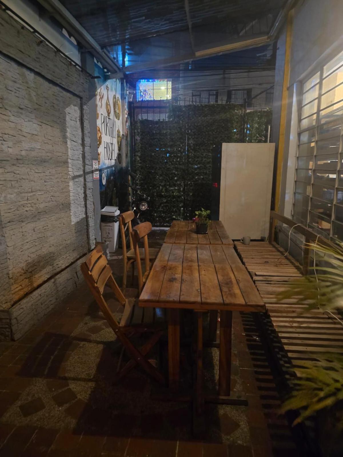Portelli Zona G- Extranjeros Hostel *