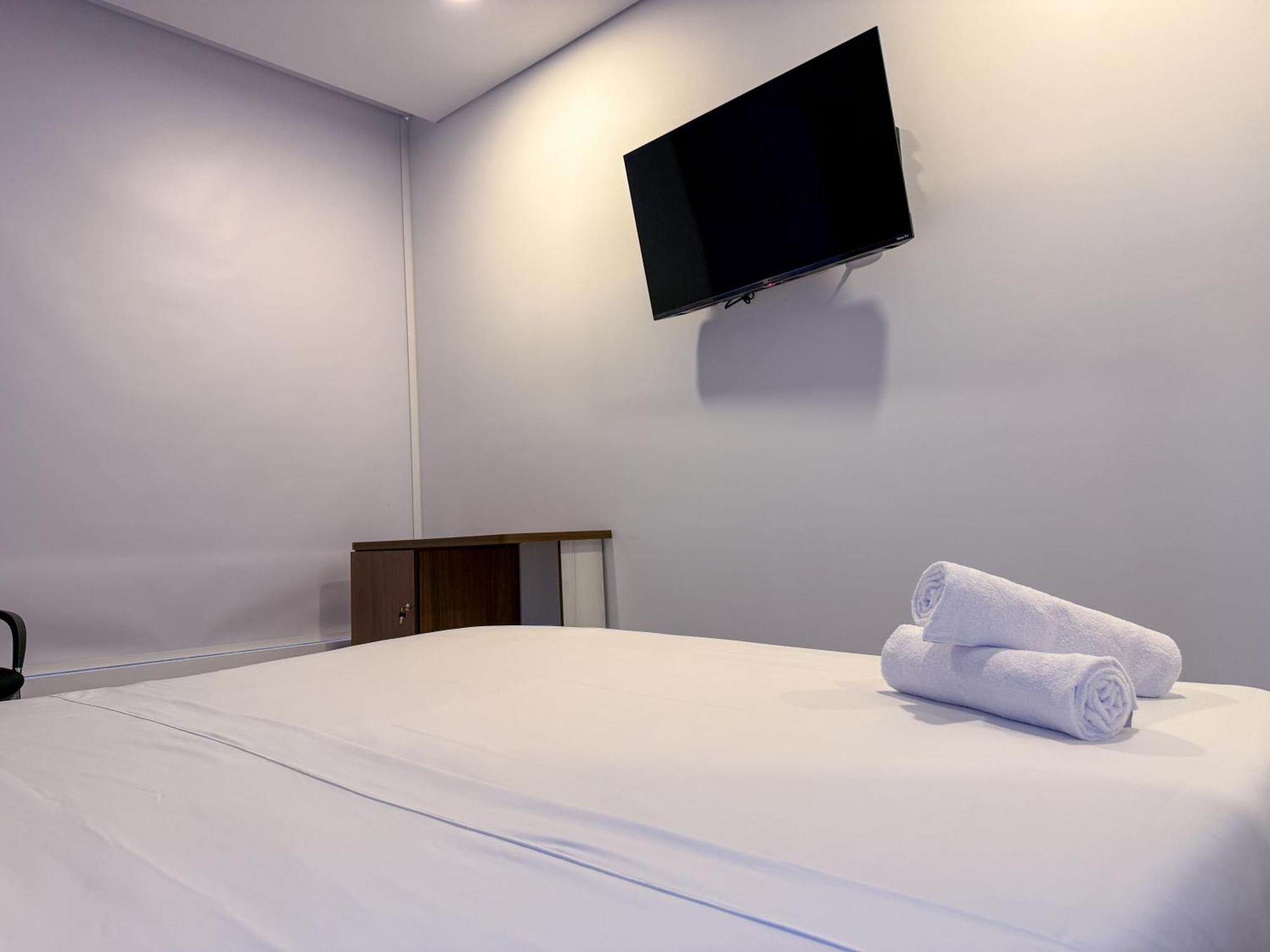 Regency La Feria Hotel