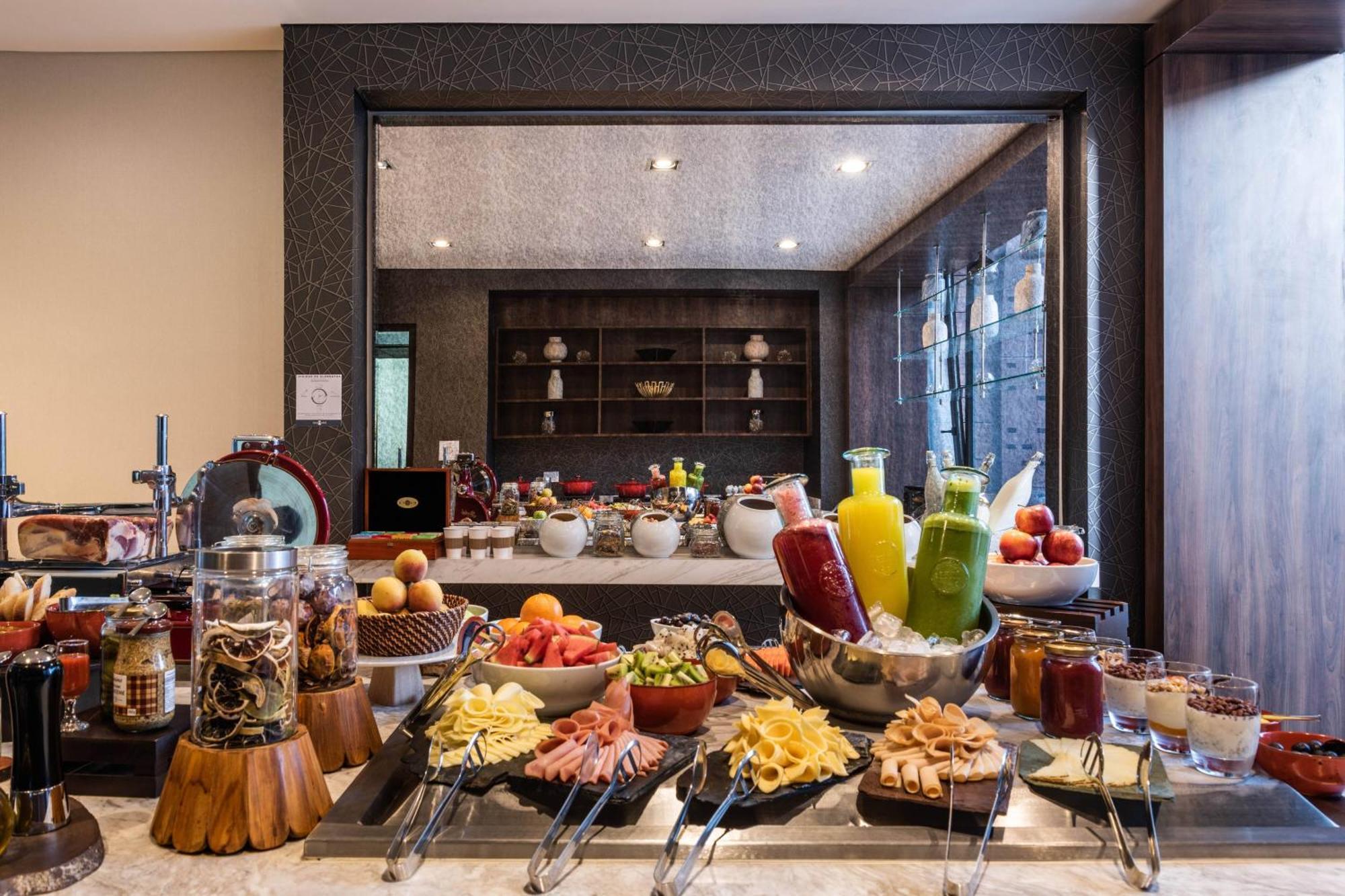 Ac By Marriott Zona T 4* Bogota