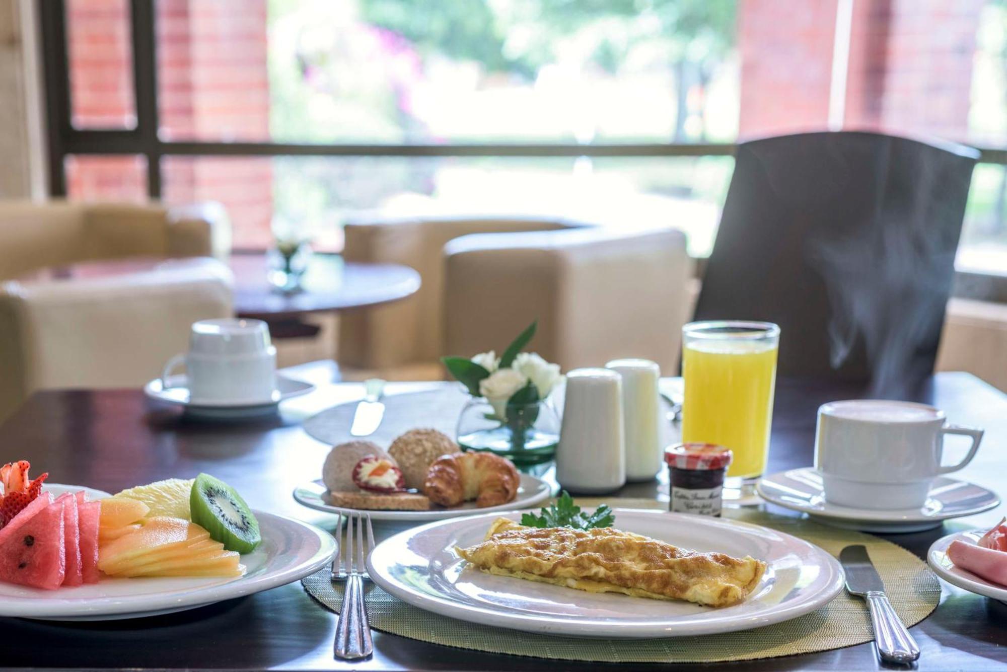 Hotel Nh Collection Hacienda Royal 5*