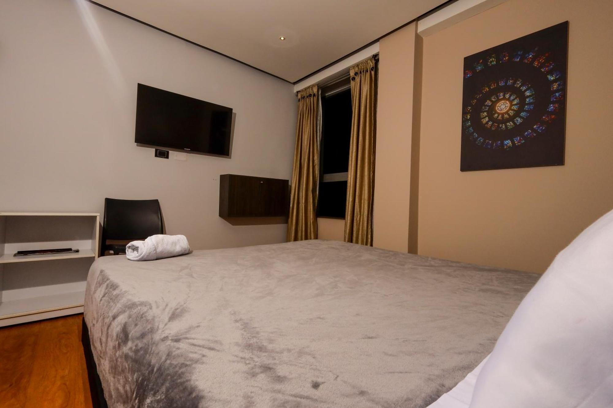 Hotel Htl Bogota