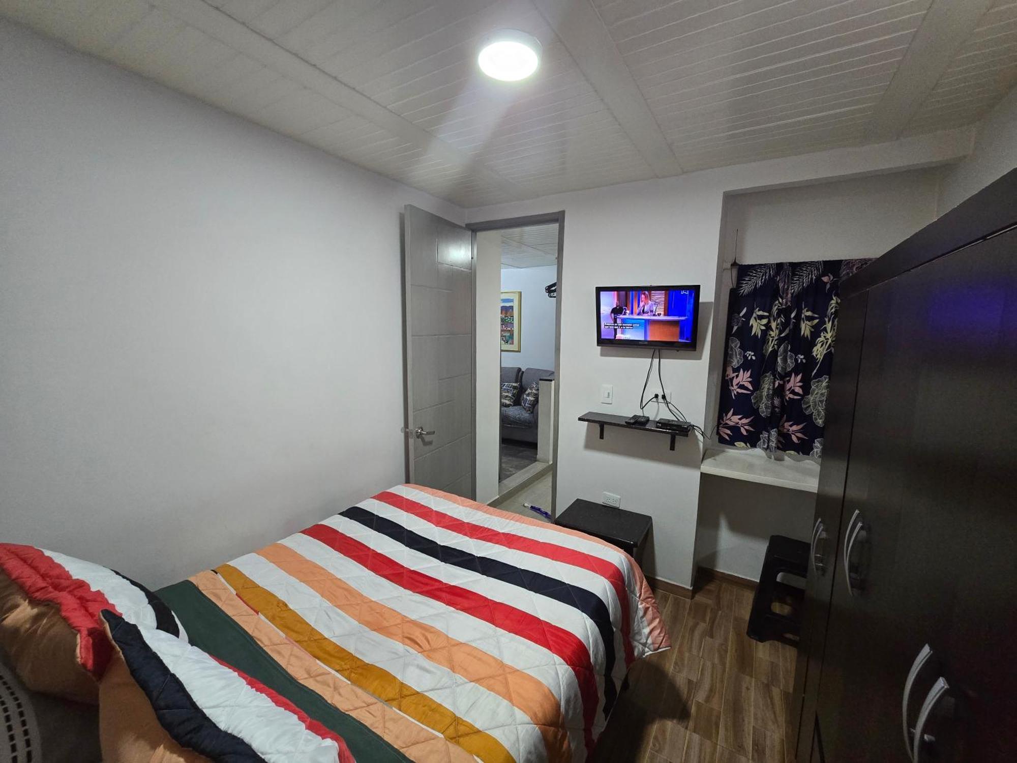 Apartment Amoblado Cerca Al Aeropuerto El Dorado